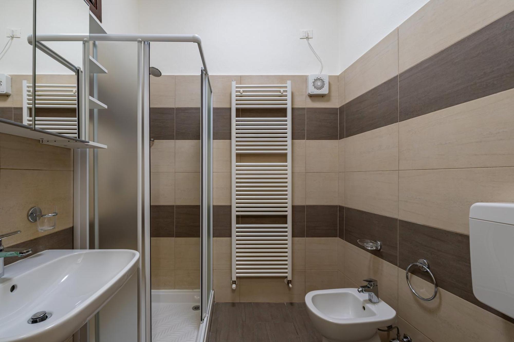 Casa San Faustino - Brescia Citycenter - By Host4U מראה חיצוני תמונה